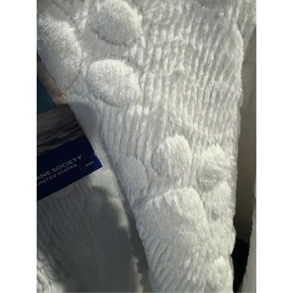 Humane society white faux fur paw print tree skirt